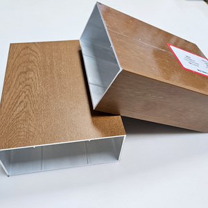 Trung Quốc 6061 6063 T5 T6 lớn mặt cắt ngang gỗ hạt chuyển ống vuông hình chữ nhật ống nhôm ép đùn nhôm hồ sơ - Product Image 1