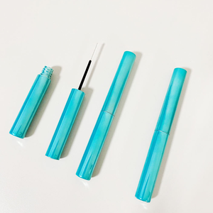 Tubo de Lápiz Labial Vacío Personalizado, de Plástico de Pared Gruesa, con Tapa de Rosca Delgada, Tubo Cosmético de 4 ml para Lápiz Labial - Product Image 2