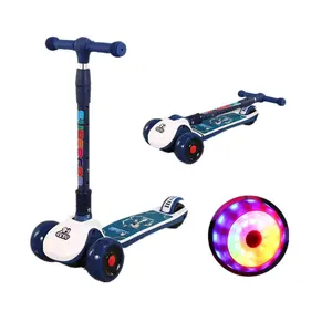 2022 Hot sale folding electric kids 3 wheel kick scooter children spray kids' scooter for kids with music baby foot scoter