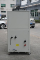 Refroidisseur d'eau industriel refroidi par air de 10 CV pour le refroidissement des équipements optoélectroniques semi-conducteurs