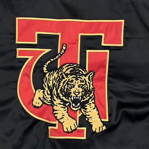 Blouson aviateur en satin personnalisé Veste de baseball de vol vintage en coton matelassé en polyester pour hommes - Product Image 6