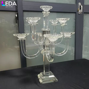 Candélabre en cristal transparent LEDA à 9 bras pour décoration de table de mariage, centre de table pour événements et célébrations de la Saint-Valentin - Product Image 1