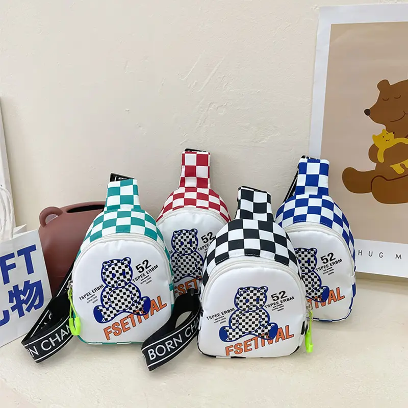 Детская сумка, новинка 2022, Корейская версия красивой нагрудной сумки с медведем для маленьких мальчиков, шахматная легкая сумка-мессенджер