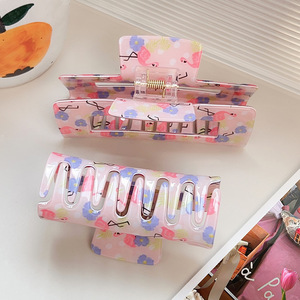 Pince à cheveux unisexe en plastique acrylique avec logo personnalisé, grande pince requin givrée, série rose, pince à cheveux creuse mate en forme de fleur - Product Image 2
