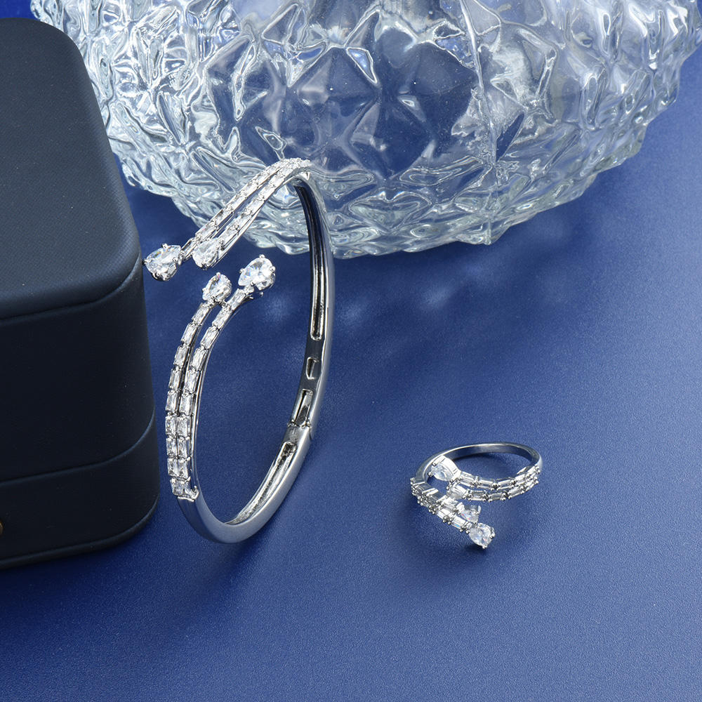 ชุบแพลทินัม