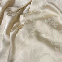 Tissu en satin jacquard cupro tendance à motif floral unique, prêt à l'emploi, pour robes, vêtements et textiles de maison pour femmes et hommes