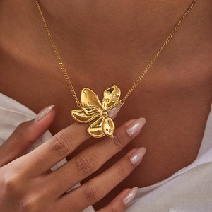 Ensemble de bijoux Bougainvillea en acier inoxydable, ensemble cadeau de mode pour femmes - Product Image 3