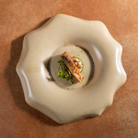 Nordique Vajilla De Porcelana Artistique Restaurant Vaisselle Plat Irrégulier Bord Porcelaine Vaisselle Gris Jaune Glaçure Assiette En Céramique