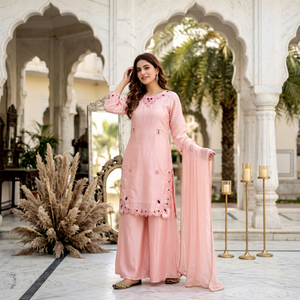 Conjunto de salwar kameez rosa bordado de corte recto con palazzo y dupatta para mujer - Product Image 1