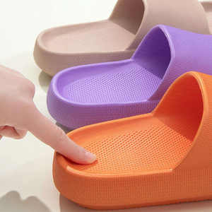 DERAN OEM léger unisexe antidérapant doux à semelles épaisses décoration de la maison toboggan couleur unie EVA pantoufles extérieur pantoufles écho sabot - Product Image 3