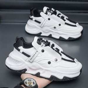 Zapatillas deportivas de plataforma para hombre, con diseño de parches a la moda, con cordones, informales, antideslizantes, con suela gruesa, estilo Dad Shoes para uso diario. - Product Image 4