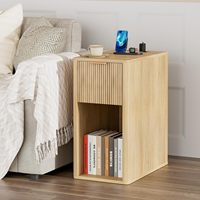 Venta Directa de Fábrica: Gabinete de Noche Estrecho de Madera Premium con Cajones Acanalados y Almacenamiento Abierto para Dormitorio y Hotel