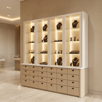 Vitrine de présentation de bijoux de luxe en verre avec éclairage LED vertical, 30 tiroirs de rangement, comptoir en marbre blanc beige, aménagement de boutique