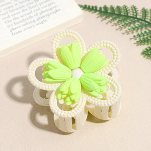 กิ๊บติดผมทรงดอกไม้แบบด้านสไตล์เกาหลี 5 กลีบ กิ๊บพลาสติกแบบหนีบ ขายส่งจำนวนมาก อุปกรณ์เสริมผมกันลื่นสำหรับผู้หญิง - Product Image 6