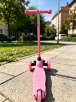 Trottinette pour enfants à 3 roues en acier et plastique, hauteur réglable, direction par inclinaison, avec roues PU lumineuses