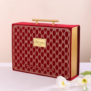 Caja de regalo de maleta magnética de lujo con logotipo personalizado de muestra gratis | Maqueta gratis | <span class=keywords><strong>Embalaje</strong></span> de <span class=keywords><strong>zapatos</strong></span>/instrumentos de belleza - Product Image 5