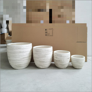 Maceta Creativa con Diseño Geométrico, Florero Moderno para Decoración del Hogar y Sala de Estar - Product Image 1