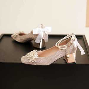 Escarpins Mary Jane à bout carré et talon carré, avec bride à la cheville et perles, chaussures de mariage pour mariée et demoiselle d'honneur, doublure confortable en satin - Product Image 3