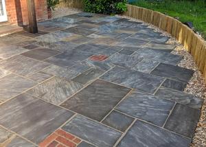 Top Selling Sandstone Flag Slab Honed Surface Rustic Design Outdoor Use at Wholesale Price from India - Product Image 6