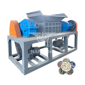 Bas prix d'usine quatre arbres sac en plastique bouteille baril <span class=keywords><strong>carte</strong></span> déchiqueteuse Machine polypropylène Nylon déchets plastique déchiqueteuse - Product Image 1