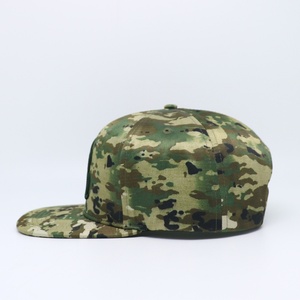 Casquettes Snapback Personnalisées 100% Polyester 6 Panneaux Broderie 3D Camouflage Tissu Velours Oxford Style Sportif Tendance Logo en Caoutchouc - Product Image 3