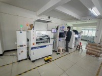 2024 nuevo listado SMT PCB de alta precisión tira de Led impresora de plantilla automática para pasta de soldadura impresora de pantalla de seda Qihe R5