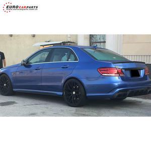 2014Y ~ W212 E63 E63S Auto Auto in fibra di carbonio kit posteriore anteriore parti del diffusore labbro con le punte del tubo di scarico - Product Image 2