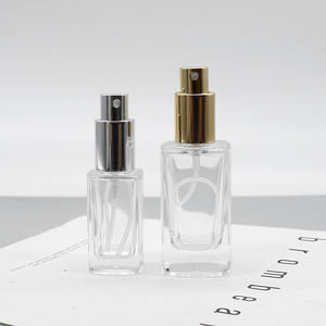 Envase de Vidrio Blanco Cristalino para Perfumes y Cosméticos, Botella Vacía Cuadrada de 30 ml, Recargable y con Atomizador, con Tapa de Rosca y Embalaje en Caja - Product Image 2