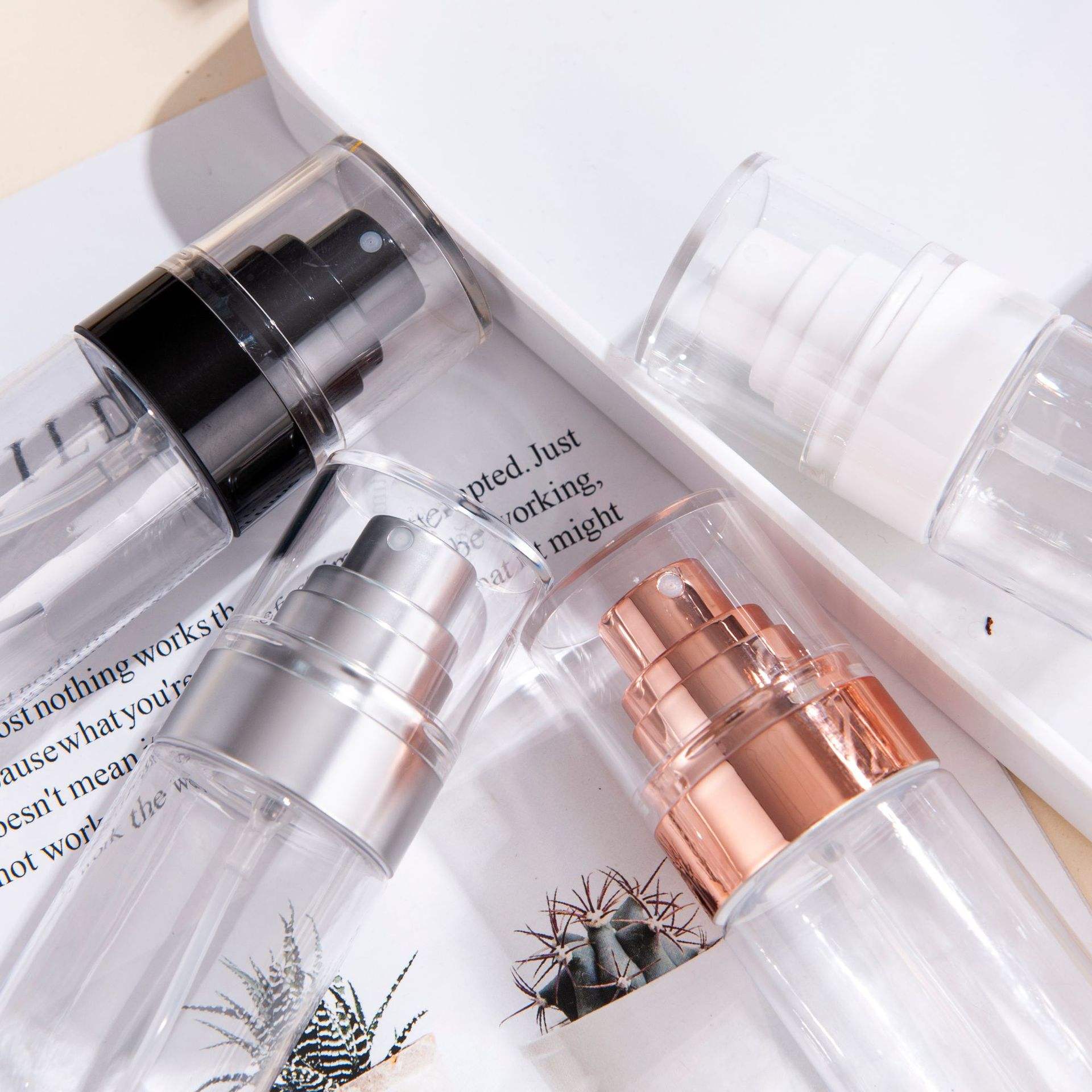 ขวดใส + ฝาทอง