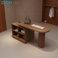 Comptoir de présentation cosmétique ovale multi-niveaux en bois, finition laquée brillante, fabriqué en usine au Vietnam, pour les grands magasins