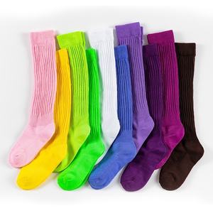 Vente en gros coloré tricoté lourd Slouch Chaussettes genou haut Slouch Chaussettes habillées Yoga Sport Wear Femmes Slouch Chaussettes - Product Image 4