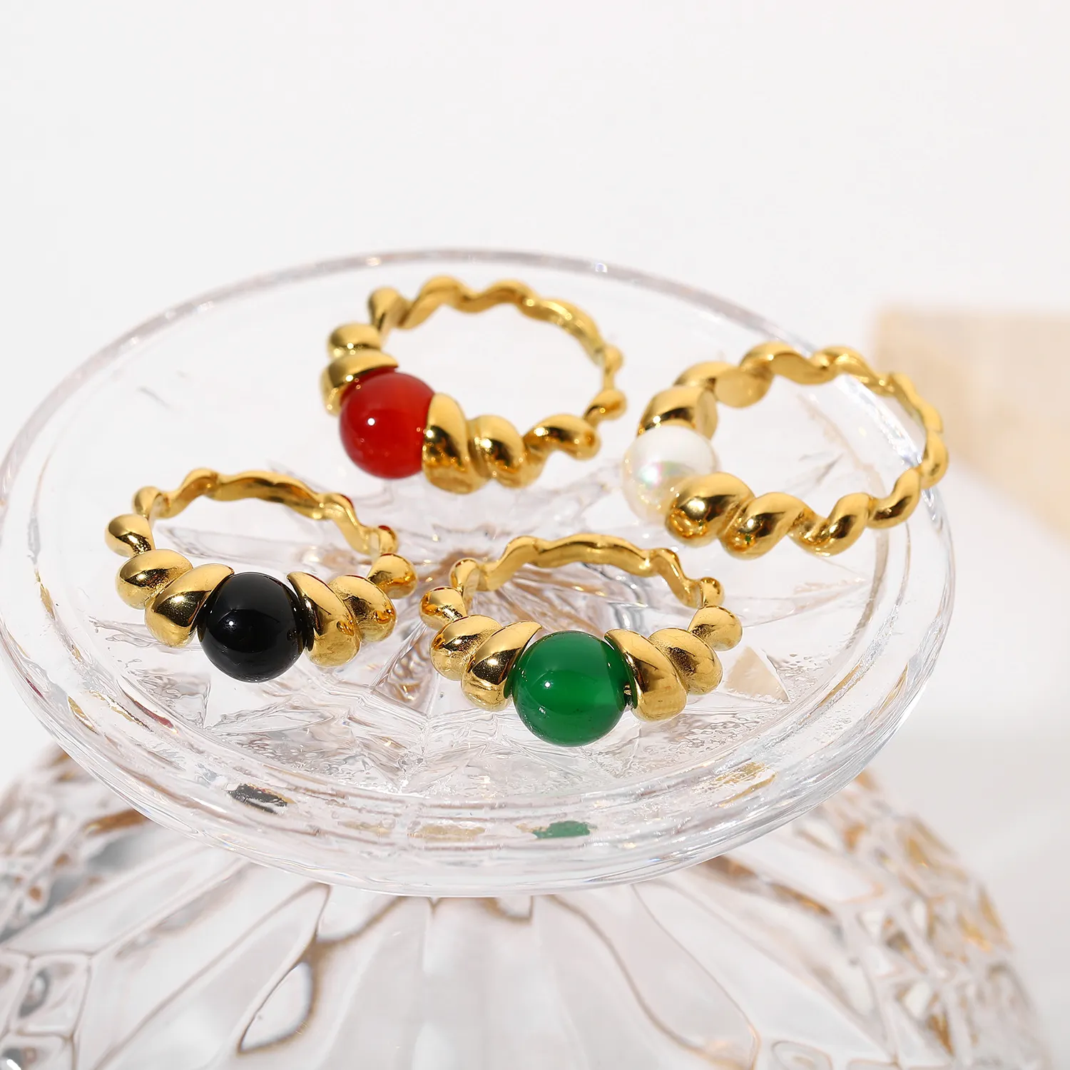 Moda Vintage de ónix negro verde rojo jade curación gema piedra anillo de perla de agua dulce dedo anillo para las mujeres
