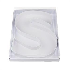 Boîte de présentation en carton en forme de lettre de l'alphabet avec fenêtre transparente pour charcuterie - Product Image 4