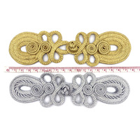 Grands boutons de nœud chinois traditionnels faits à la main attachent les boutons de grenouille chinois