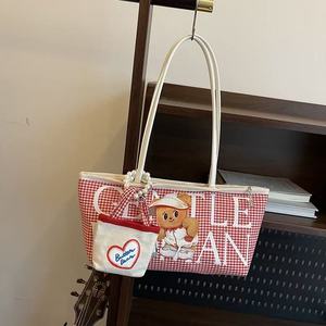 Bolso de hombro a cuadros de moda con estampado de oso de peluche, elegante y versátil bolso con bolsa pequeña - Product Image 1