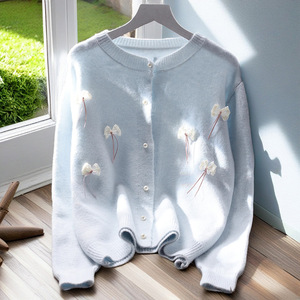 Cardigan da Donna in <span class=keywords><strong>Lana</strong></span> Lavorato a Maglia con Motivo Floreale, Decorazione a Bottoni <span class=keywords><strong>e</strong></span> Tasche Ricamate, Casual <span class=keywords><strong>e</strong></span> alla Moda - Product Image 2