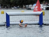 Ensemble de filet de volley-ball gonflable flottant - Jeu de volley-ball aquatique pour piscine et lac, pour le plaisir en famille et en groupe