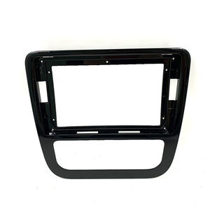 Telaio per Fascia multimediale auto 9 pollici per <span class=keywords><strong>VW</strong></span> <span class=keywords><strong>Scirocco</strong></span> 3 MK3 2008 2009 2010 2011 2012 2013 2014 telaio Audio per auto per <span class=keywords><strong>VW</strong></span> - Product Image 3