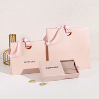 Sacs en papier cadeau écologiques de luxe avec logo personnalisé, fabriqués en usine, texture unique, avec poignée en ruban, pour emballages de bijoux