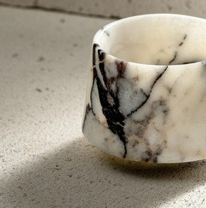 Taza de Café de Mármol Blanco Calacatta Natural Puro NANWEI, Hecha a Mano para Momentos de Bebida Elevados - Product Image 4