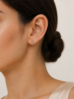 Muweike Boucles d'oreilles minimalistes en argent sterling 925 vermeil, design plume, ailes d'ange, pour femmes, bijoux fins