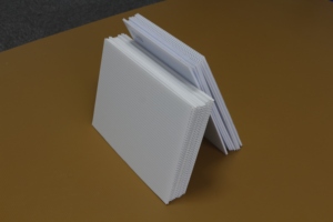 <span class=keywords><strong>Pp</strong></span> 4 mét trắng tùy chỉnh 18*24 tấm nhựa hiển thị ngoài trời sân dấu hiệu với h-cổ phần - Product Image 5