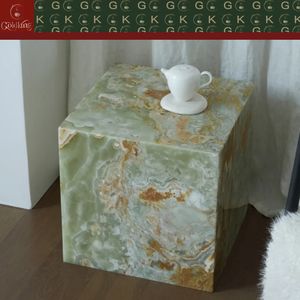 Mesa Auxiliar de Ónix Verde con Acabado Artesanal GOLDKING para una Zona de Estar Moderna y una Atmósfera Tranquila en el Hogar - Product Image 4