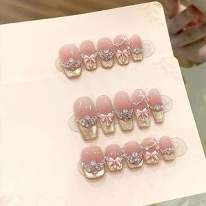 Luna – Faux ongles press-on faits main avec motif <span class=keywords><strong>Alice</strong></span> <span class=keywords><strong>au</strong></span> <span class=keywords><strong>pays</strong></span> <span class=keywords><strong>des</strong></span> <span class=keywords><strong>merveilles</strong></span>, nœud girly et effet œil de <span class=keywords><strong>chat</strong></span> dégradé – 10 pièces - Product Image 3