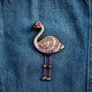 BADGE BRODÉ EN SOIE CONCEPTION D'OISEAUX - Product Image 2