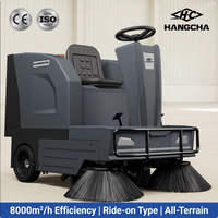 Balayeuse autoportée B1350, largeur de nettoyage 1350 mm, machine de balayage électrique à batterie lithium avec bac à poussière de 120 L pour entrepôt