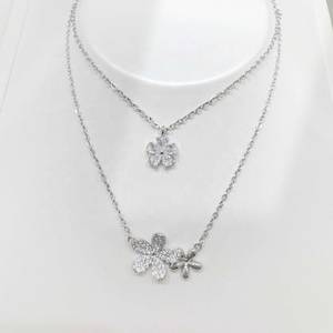 Collares de plata de ley 925 con forma de corazón y flor, con circonitas, chapados en oro de 14k, delicados y en capas, para niñas. - Product Image 2