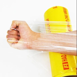 Película de PVC Profesional Antivaho para Envolver Carne, 45 cm x 600 m, Vitafilm de Alta Claridad, Autoadhesiva y Duradera para Almacenamiento de Alimentos - Product Image 4