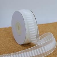 Usine directe 25mm ruban à volants blanc mousseline de soie et organza Satin motif solide gâteau de mariage et chaise dos décor emballage cadeau