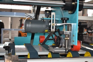 Semi Auto scatola di carta ondulata cartella automatica incollatore pieghevole macchina incollatrice per scatole di cartone - Product Image 4